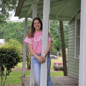 Meet your Posher, Madelynn